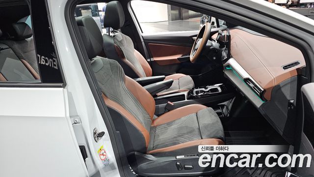 Volkswagen ID.4 2023 — photo 16