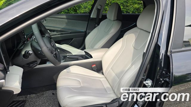 Hyundai AVANTE 2021 — photo 11