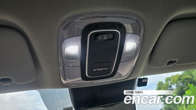 Hyundai AVANTE 2021 — photo 18
