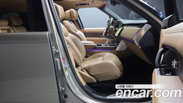 Land Rover Range Rover 2023 — photo 16