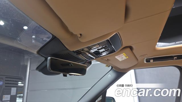 Land Rover Range Rover 2023 — photo 27