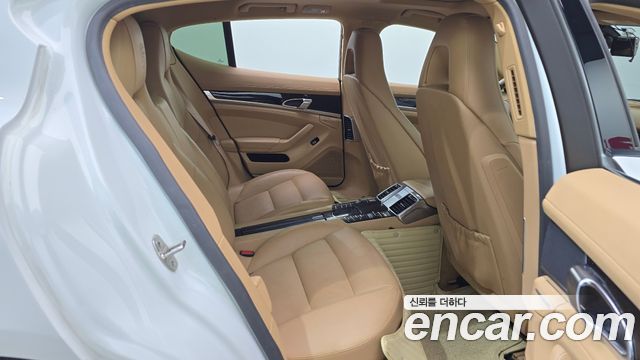 Porsche Panamera 2014 — photo 11