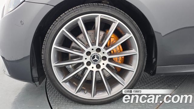 Mercedes-Benz E-Class 2021 — photo 5
