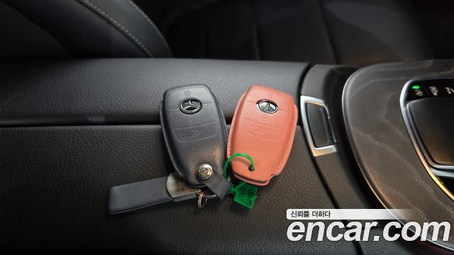 Mercedes-Benz E-Class 2021 — photo 21