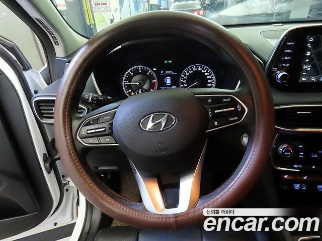 Hyundai Santafe 2019 — photo 8