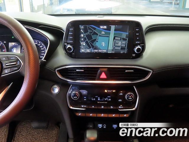 Hyundai Santafe 2019 — photo 11