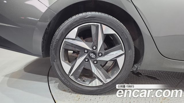 Hyundai AVANTE 2021 — photo 5