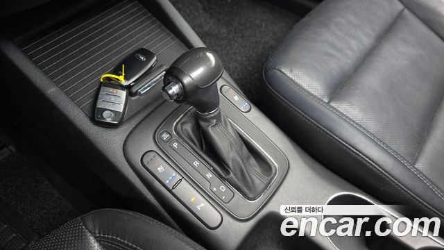 Kia K3 2015 — photo 12