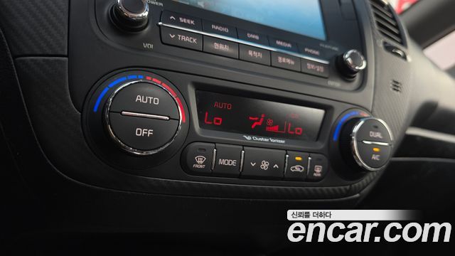 Kia K3 2015 — photo 23
