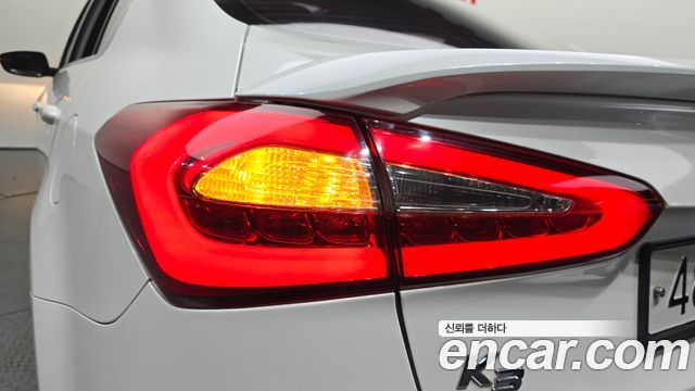 Kia K3 2015 — photo 9