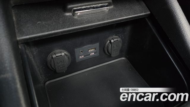 Kia K3 2015 — photo 27