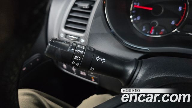 Kia K3 2015 — photo 29