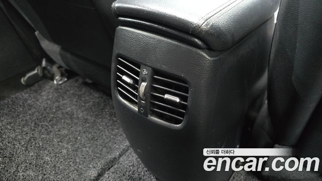 Kia K3 2015 — photo 30