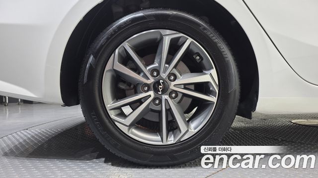 Kia K3 2022 — photo 5