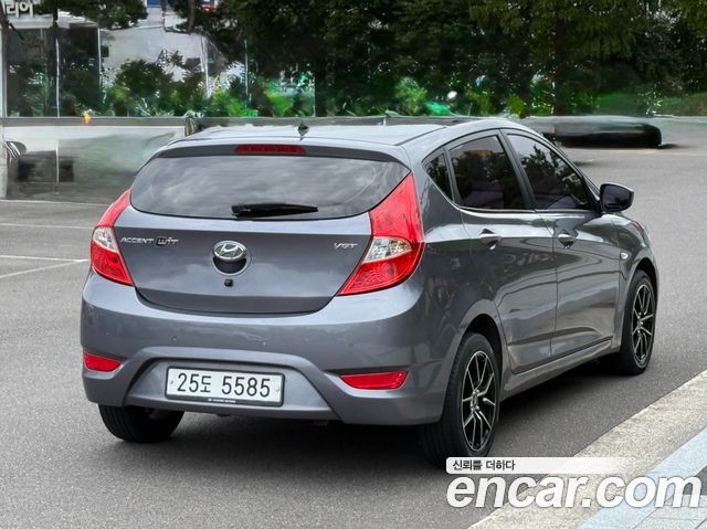 Hyundai Accent 2016 — photo 2