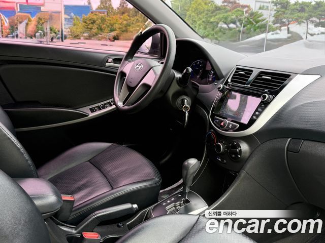 Hyundai Accent 2016 — photo 10