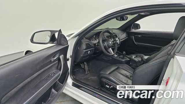 BMW M2 2017 — photo 13