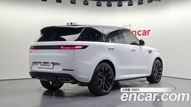 Land Rover Range Rover Sport 2026 — photo 2