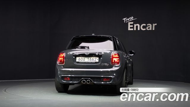 Mini Cooper 2019 — photo 4