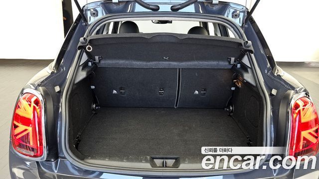 Mini Cooper 2019 — photo 26