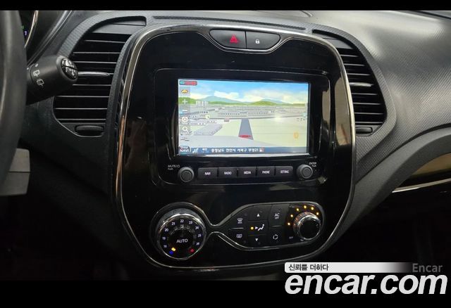 Renault Korea QM3 2015 — photo 13