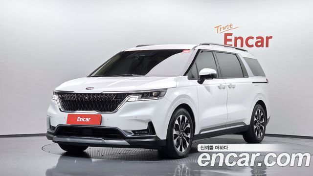Kia Canival 2021 — photo 1
