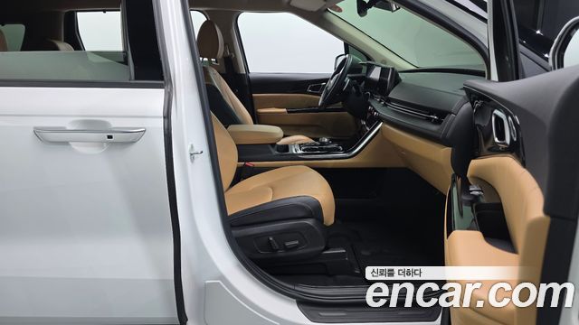 Kia Canival 2021 — photo 11