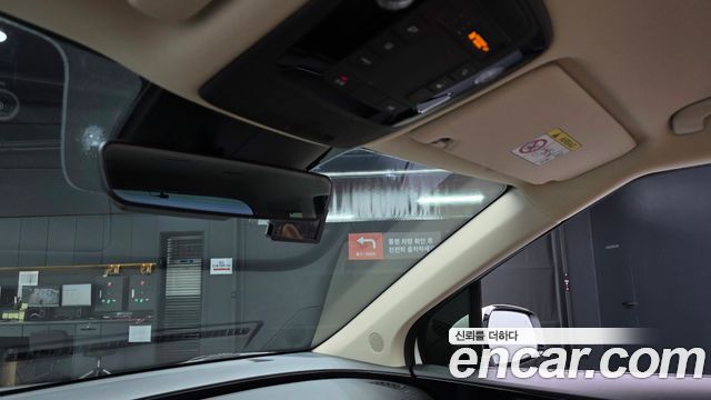 Kia Canival 2021 — photo 18