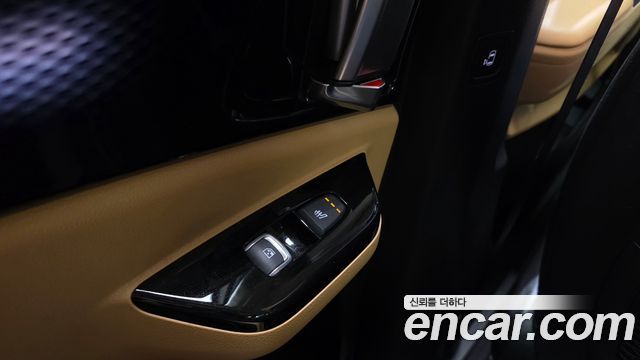 Kia Canival 2021 — photo 19