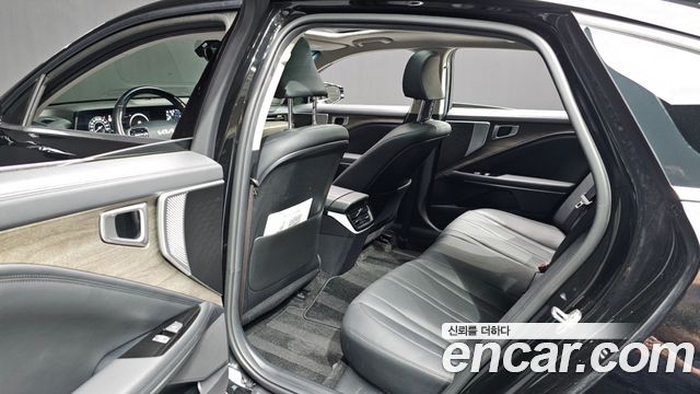 Kia K8 2023 — photo 13