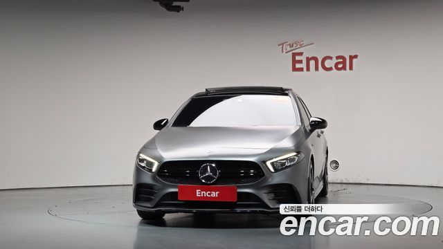 Mercedes-Benz A-Class 2023 — photo 3