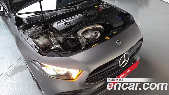 Mercedes-Benz A-Class 2023 — photo 6