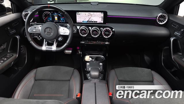 Mercedes-Benz A-Class 2023 — photo 10