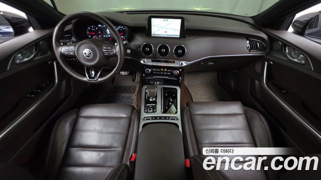 Kia Stinger 2019 — photo 10
