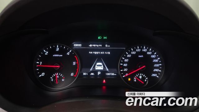 Kia Stinger 2019 — photo 11