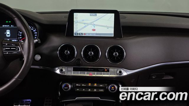 Kia Stinger 2019 — photo 20