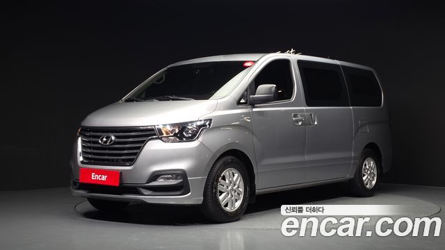 Hyundai Starex 2021 — photo 1