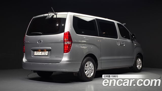 Hyundai Starex 2021 — photo 2