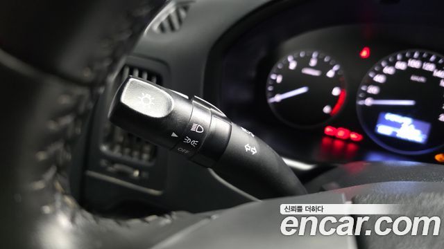 Hyundai Starex 2021 — photo 24
