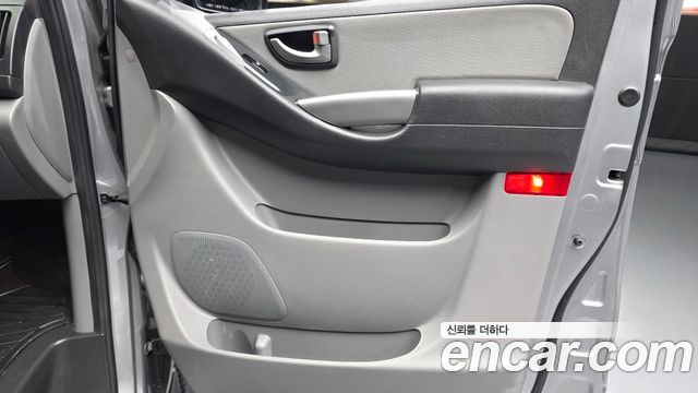Hyundai Starex 2021 — photo 15