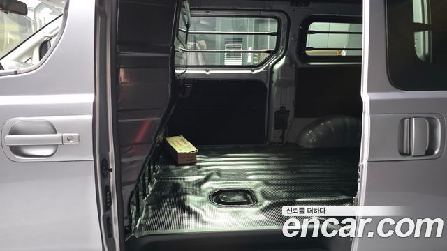 Hyundai Starex 2021 — photo 16