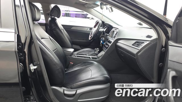 Hyundai Sonata 2015 — photo 17