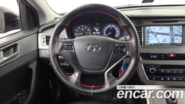 Hyundai Sonata 2015 — photo 19