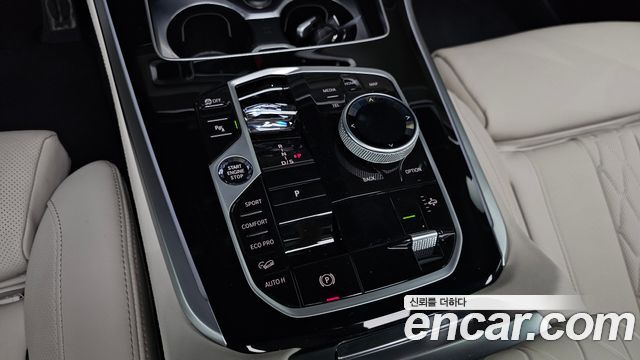 BMW X5 2025 — photo 12