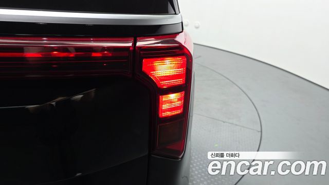 Kia Canival 2024 — photo 9