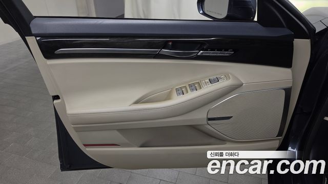 Genesis EQ900 2016 — photo 14