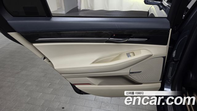 Genesis EQ900 2016 — photo 15