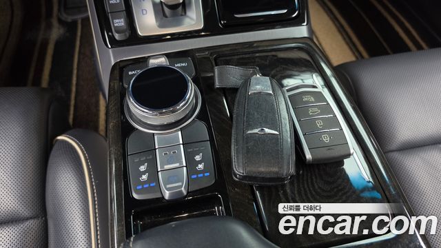 Genesis EQ900 2016 — photo 27