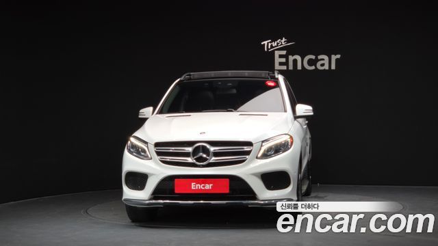 Mercedes-Benz GLE-Class 2018 — photo 3