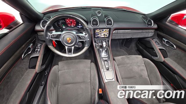 Porsche 718 2018 — photo 10